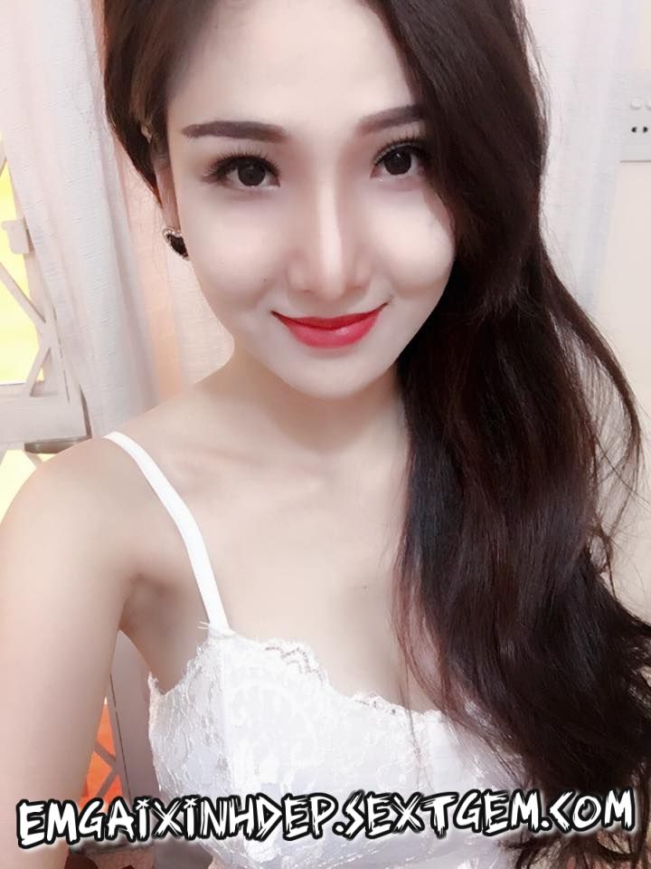 Ảnh Facebook Hot Girl Ngực Khủng